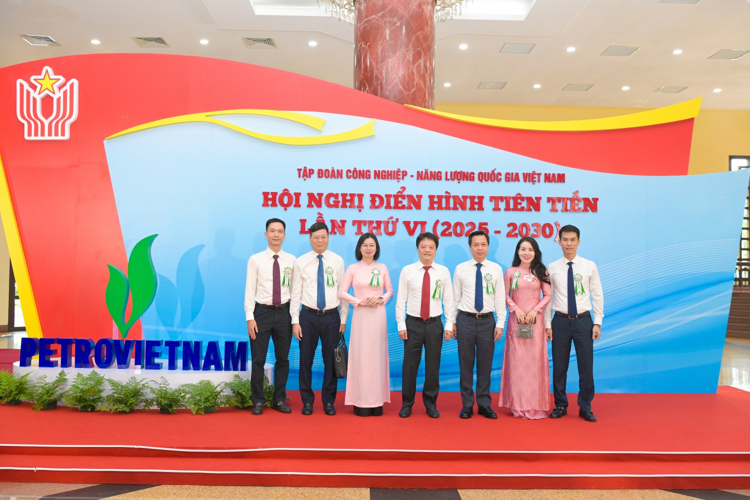 [CHÙM ẢNH] Tự hào gương sáng Petrovietnam: Hội nghị điển hình tiên tiến lần thứ VI (2025-2030)