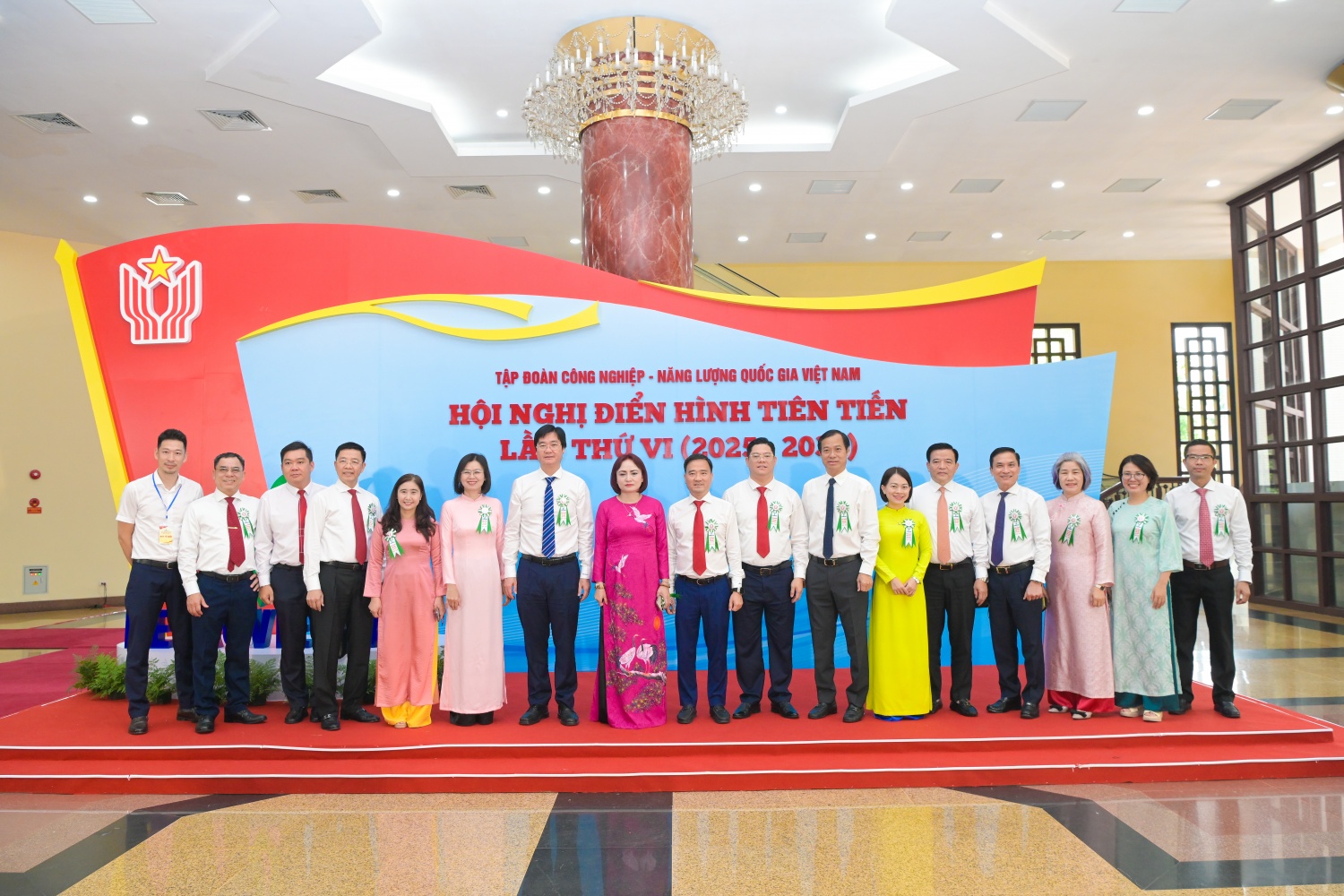 [CHÙM ẢNH] Tự hào gương sáng Petrovietnam: Hội nghị điển hình tiên tiến lần thứ VI (2025-2030)
