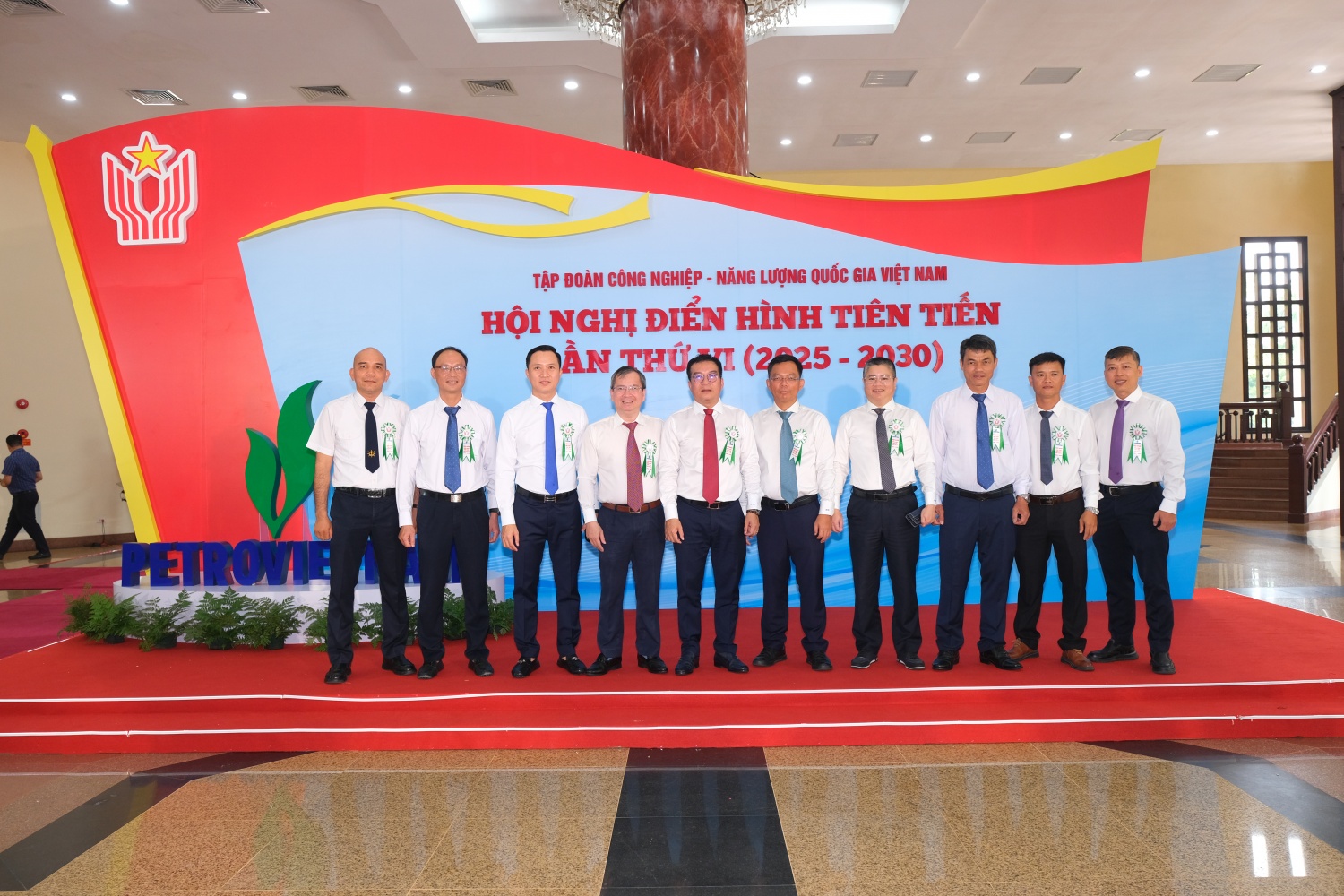 [CHÙM ẢNH] Tự hào gương sáng Petrovietnam: Hội nghị điển hình tiên tiến lần thứ VI (2025-2030)
