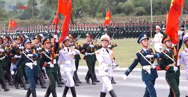[VIDEO] Gần 16.000 cán bộ, chiến sĩ và nhiều vũ khí hiện đại tổng hợp luyện diễu binh, diễu hành lần thứ hai