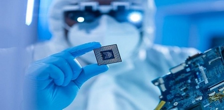 Thủ tướng: Việt Nam đặt mục tiêu sản xuất chip bán dẫn trước năm 2027