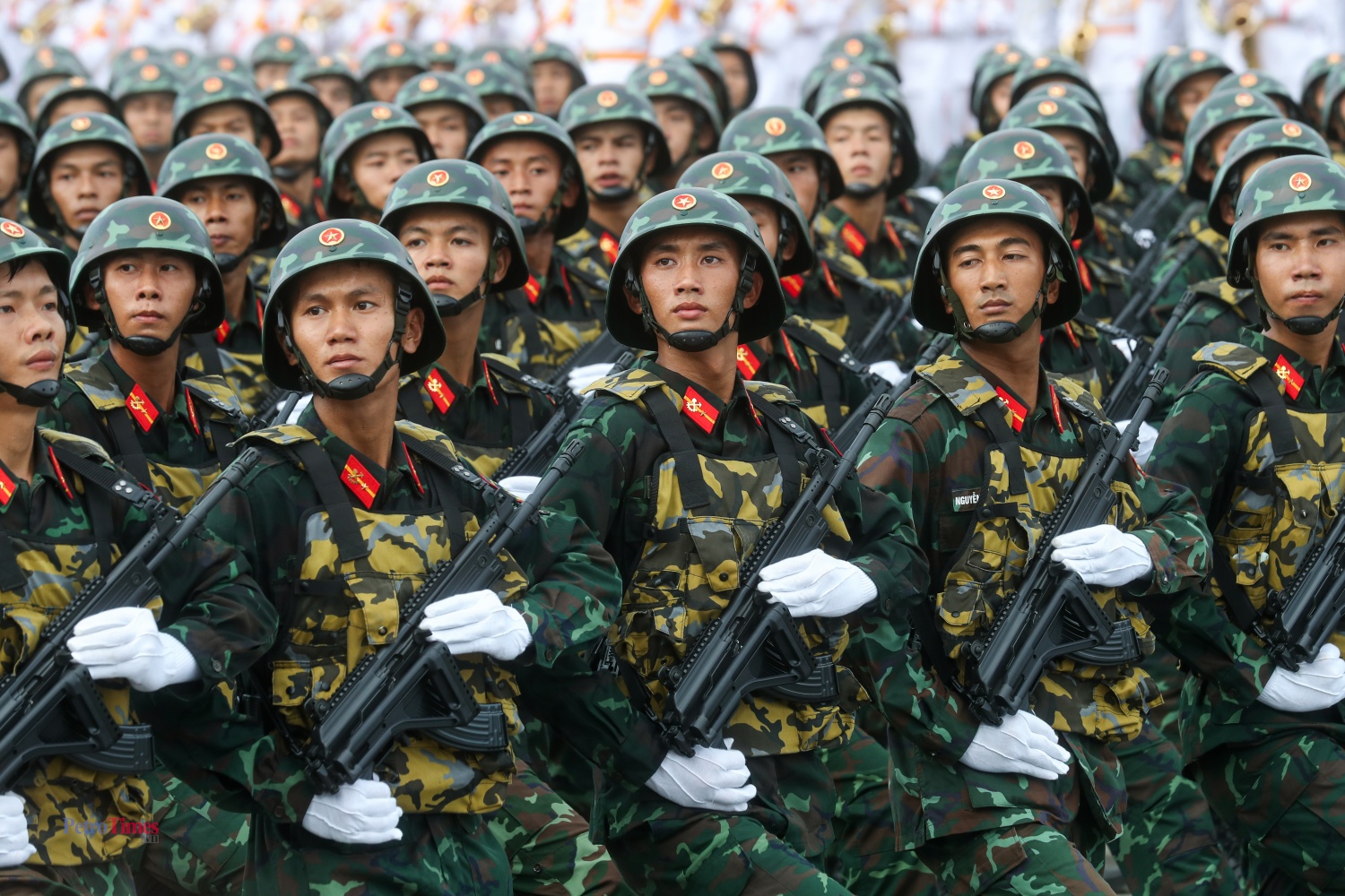 Tổng hợp luyện các lực lượng lần thứ hai: Sẵn sàng cho ngày lễ lớn Tổng hợp luyện các lực lượng lần thứ hai: Sẵn sàng cho ngày lễ lớn