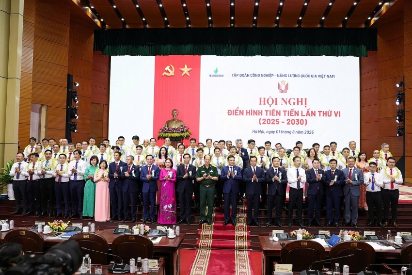 Bản lĩnh và trí tuệ NLĐ Petrovietnam là hạt nhân đưa Tập đoàn vượt qua khó khăn, phát triển bền vững