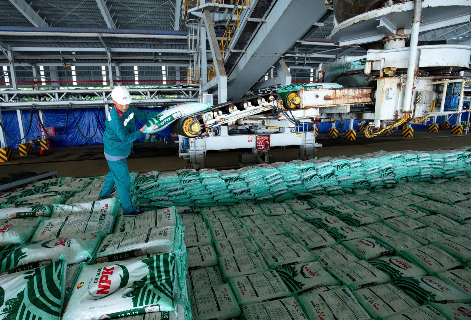 PVCFC chia sẻ kinh nghiệm đưa thương hiệu phân bón việt ra thế giới PVCFC chia sẻ kinh nghiệm đưa thương hiệu phân bón việt ra thế giới