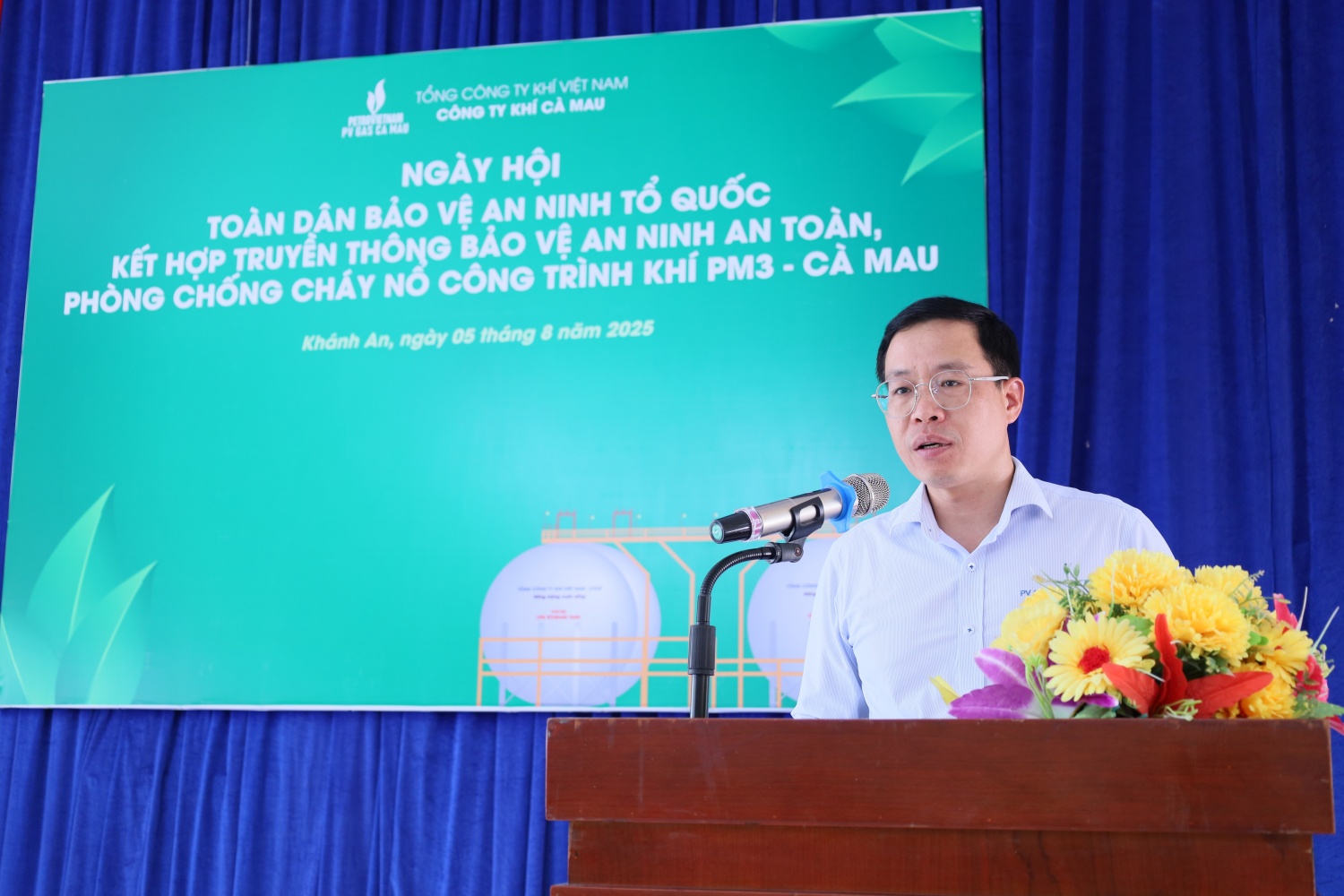 Ông Hoàng Hải Thành – Phó Giám đốc PV GAS CA MAU phát biểu tại ngày hội