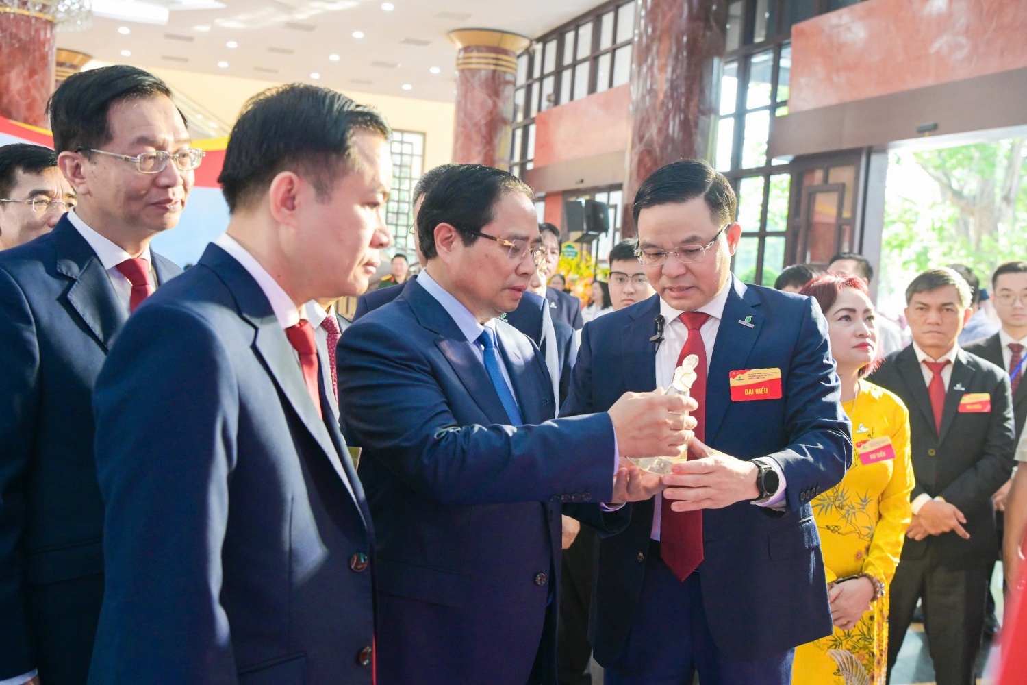 PM expects Petrovietnam to rank in region's top 5 leading enterprises PM expects Petrovietnam to rank in region's top 5 leading enterprises