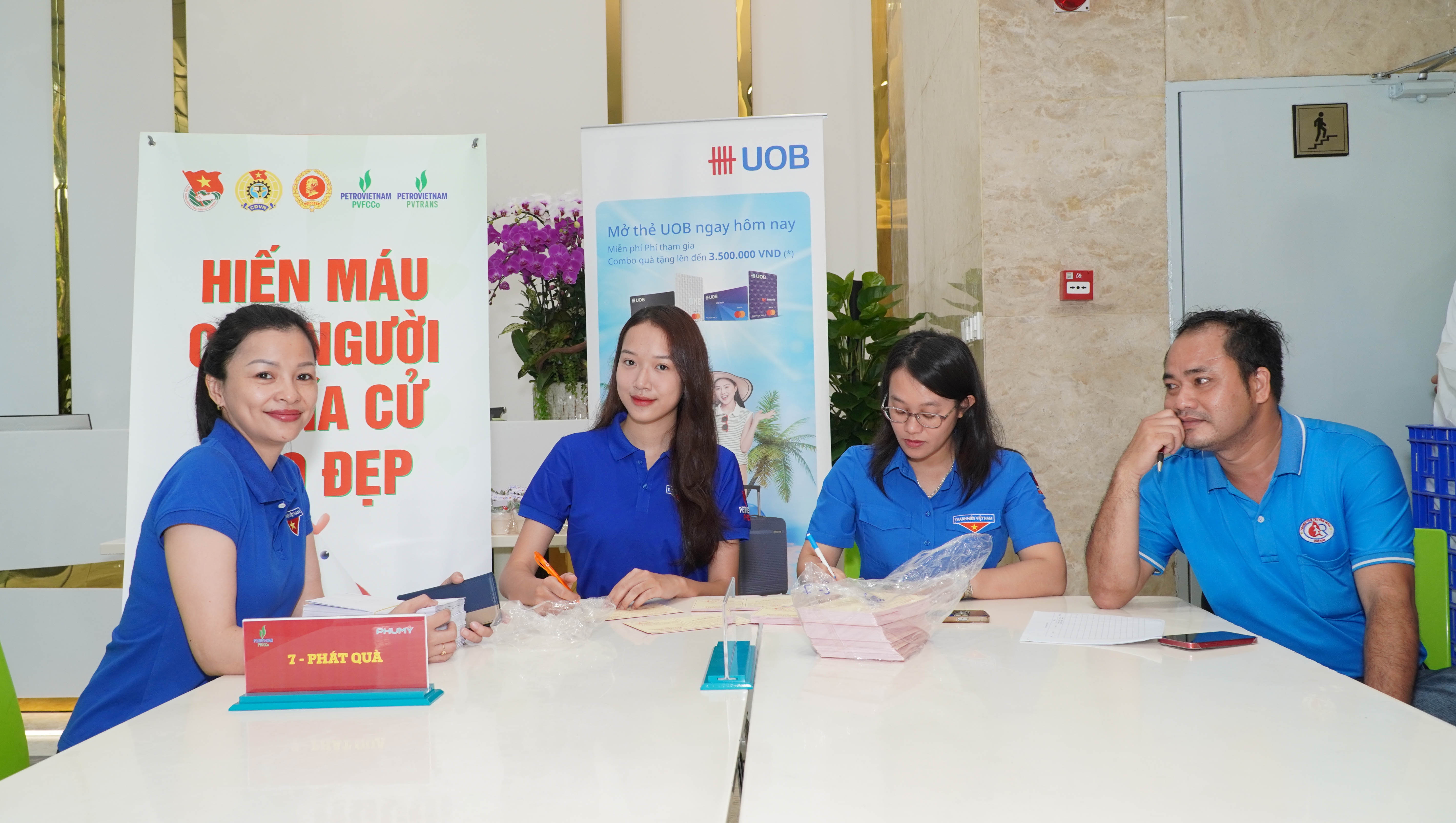 PVFCCo – Phú Mỹ và PVTrans lan tỏa yêu thương qua chương trình hiến máu nhân đạo năm 2025 PVFCCo – Phú Mỹ và PVTrans lan tỏa yêu thương qua chương trình hiến máu nhân đạo năm 2025