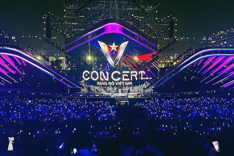 “V-Concert Rạng rỡ Việt Nam”: “Đêm huyền thoại” kích hoạt thành phố Expo đầu tiên tại Việt Nam