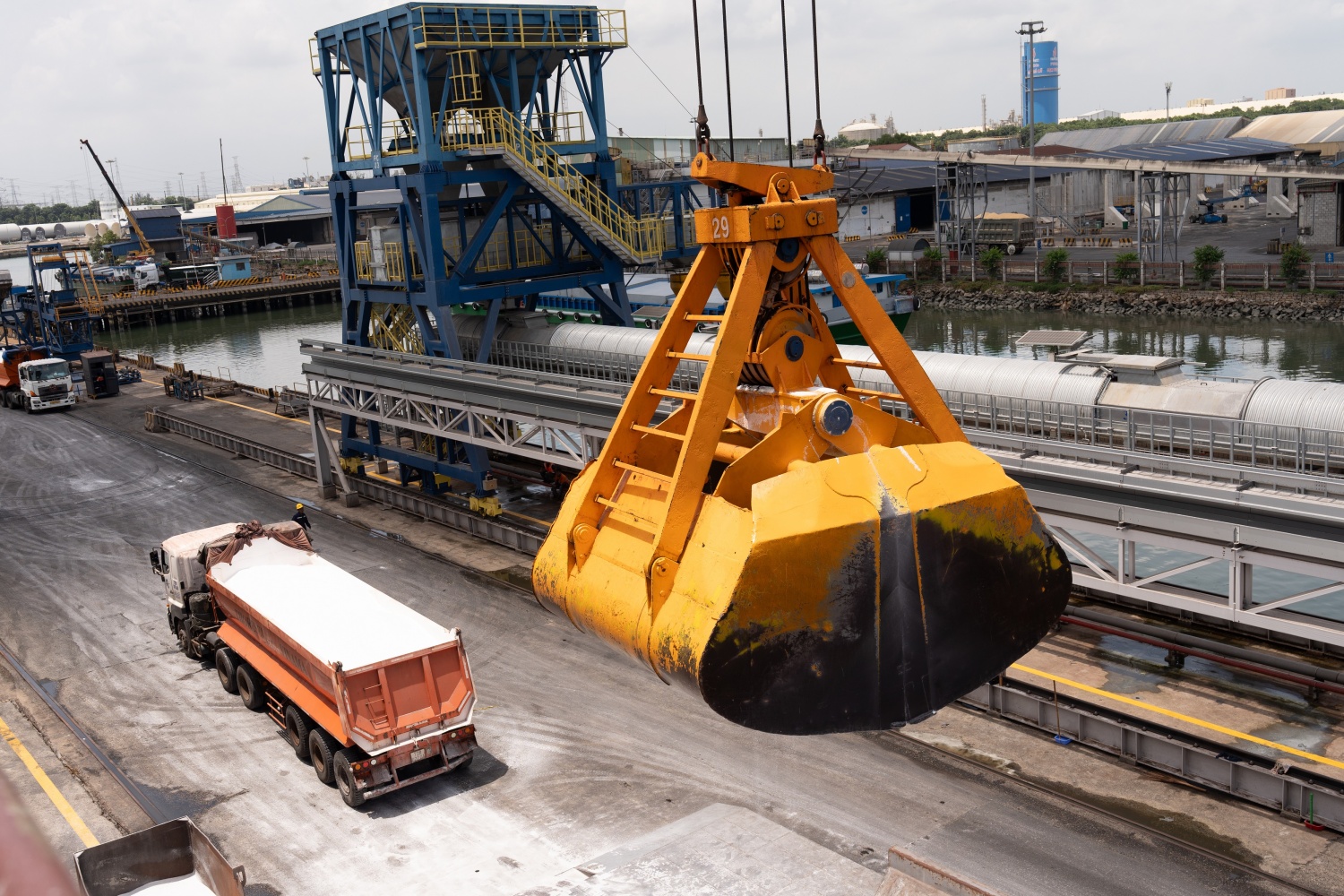 PVFCCo – Phú Mỹ đẩy mạnh xuất nhập khẩu phân bón và đa dạng hóa nguồn cung PVFCCo – Phú Mỹ đẩy mạnh xuất nhập khẩu phân bón, mở rộng thị trường và đa dạng hóa nguồn cung