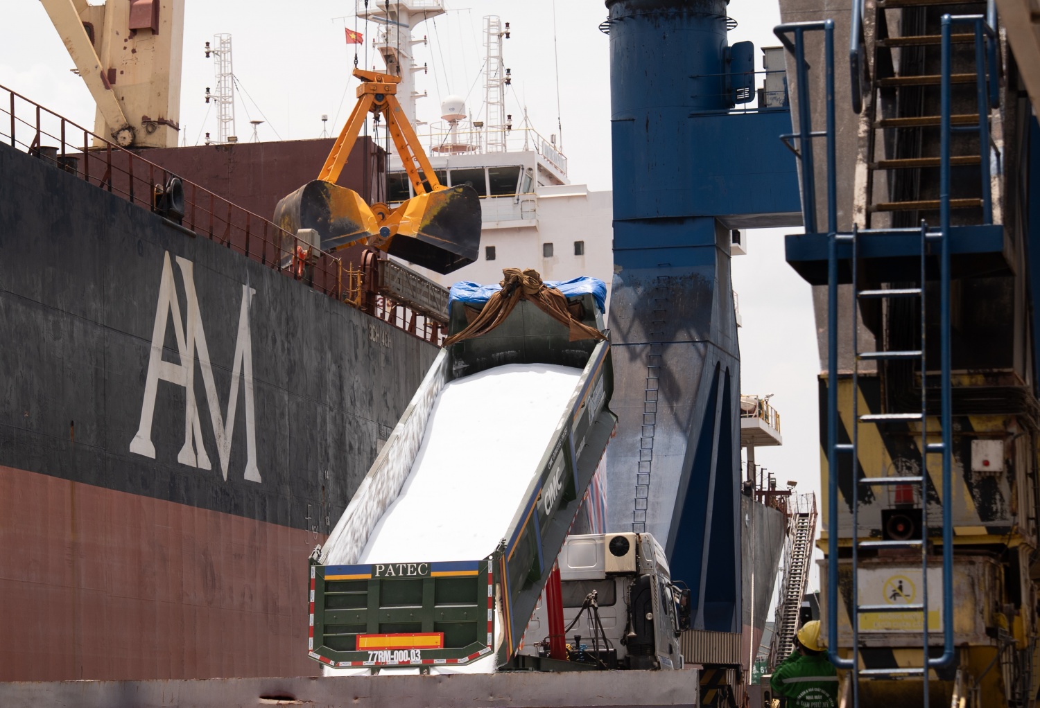 PVFCCo – Phú Mỹ đẩy mạnh xuất nhập khẩu phân bón và đa dạng hóa nguồn cung PVFCCo – Phú Mỹ đẩy mạnh xuất nhập khẩu phân bón, mở rộng thị trường và đa dạng hóa nguồn cung