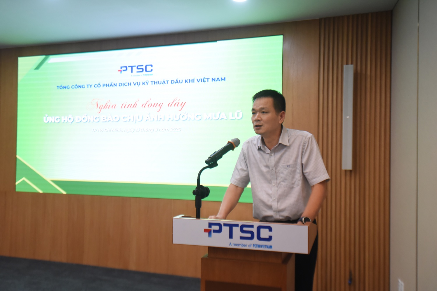 PTSC quyên góp ủng hộ đồng bào vùng lũ các tỉnh phía Bắc