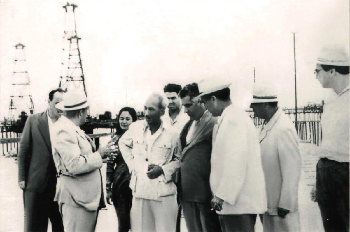 Bác Hồ thăm Azerbaijan năm 1959 (Ảnh tư liệu) Bác Hồ thăm Azerbaijan năm 1959 (Ảnh tư liệu)