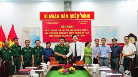 Bộ đội Biên phòng TP HCM và Vietsovpetro phối hợp bảo vệ an ninh, an toàn công trình dầu khí