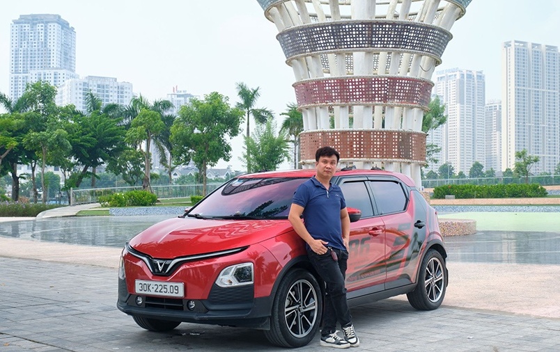Khách hàng tiên phong sau 2 năm sử dụng VinFast VF 5: Xe chạy quá tiết kiệm, bảo dưỡng cấp 70.000 km chỉ 400.000 đồng