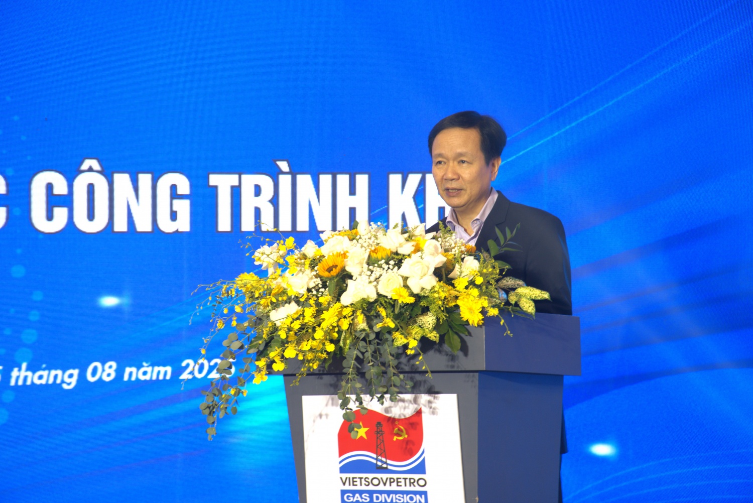 Xí nghiệp Khí Vietsovpetro: 30 năm đồng hành cùng dòng Khí “Vững bước tiên phong” Xí nghiệp Khí Vietsovpetro: 30 năm đồng hành cùng dòng Khí “Vững bước tiên phong”