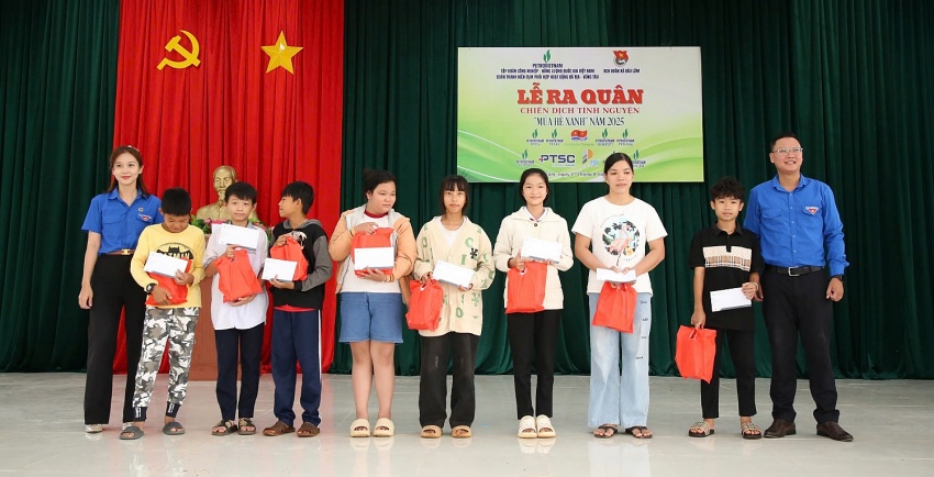 Cụm phối hợp hoạt động Bà Rịa - Vũng Tàu tổ chức Lễ ra quân chiến dịch tình nguyện Mùa hè xanh 2025
