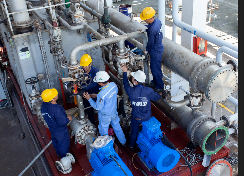 Nhà máy Đạm Cà Mau khởi động BDTT năm 2025: An toàn - Chất lượng - Tiến độ - Hiệu quả Nhà máy Đạm Cà Mau khởi động BDTT năm 2025: An toàn - Chất lượng - Tiến độ - Hiệu quả