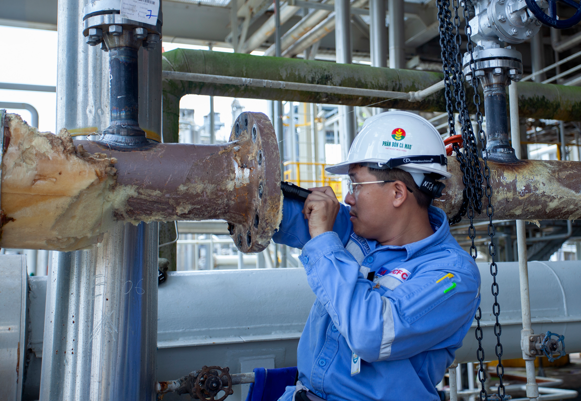 Nhà máy Đạm Cà Mau khởi động BDTT năm 2025: An toàn - Chất lượng - Tiến độ - Hiệu quả Nhà máy Đạm Cà Mau khởi động BDTT năm 2025: An toàn - Chất lượng - Tiến độ - Hiệu quả