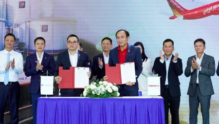 Vietjet hợp tác cùng Petrolimex sử dụng nhiên liệu SAF