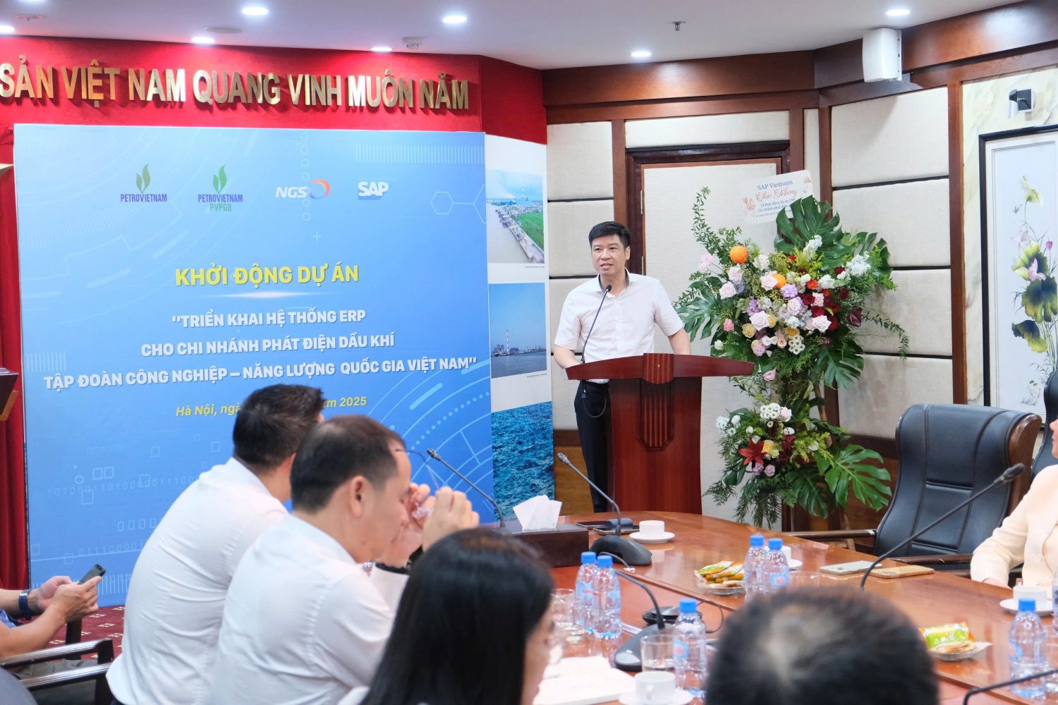 Ông Phạm Thế Trường, Tổng Giám đốc CTCP Thiết bị và Truyền thông NGS phát biểu tại buổi lễ