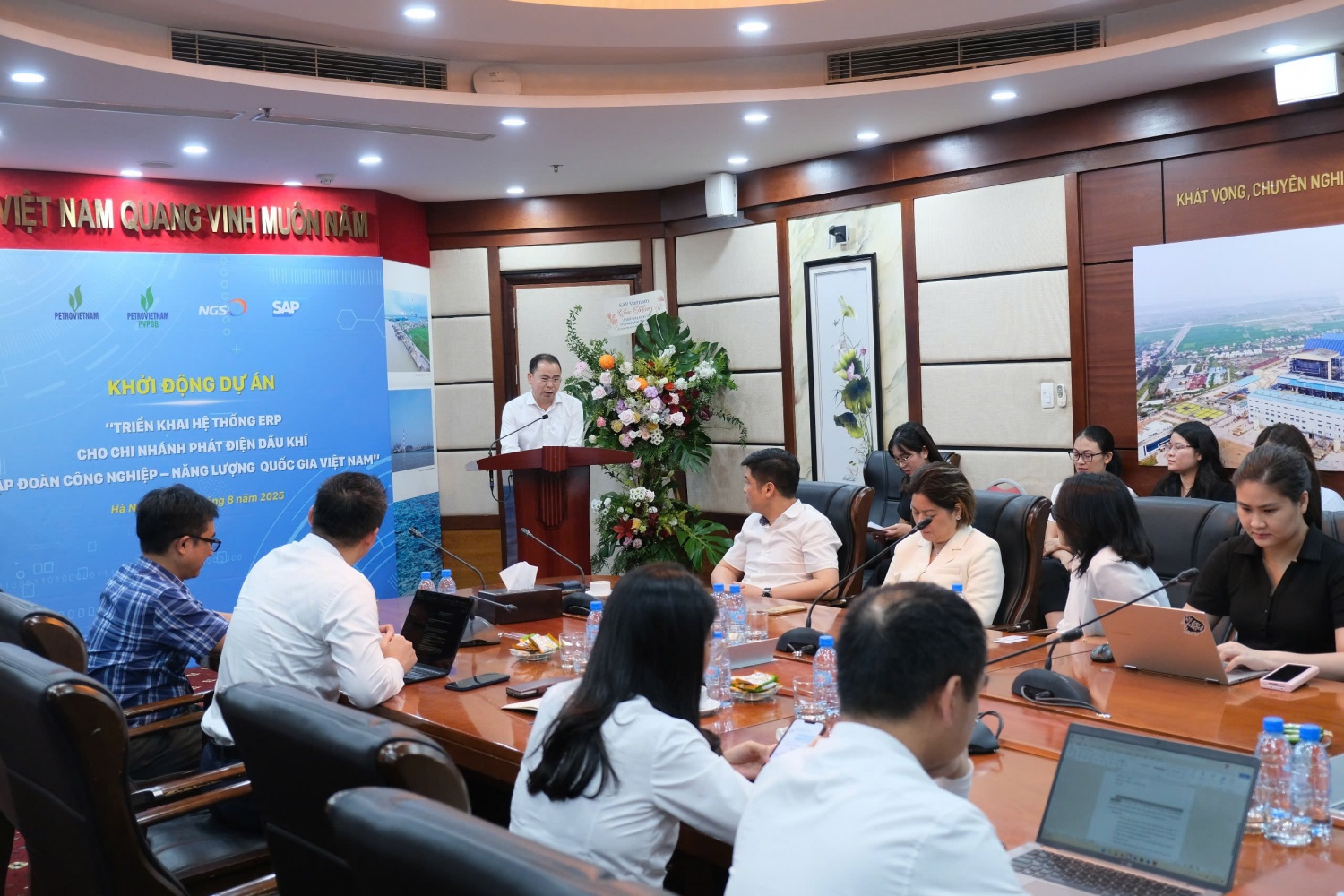 Ông Hoàng Quyết Thắng, Phó Giám đốc PVPGB nhấn mạnh việc triển khai ERP sẽ giúp chuẩn hóa và tự động hóa các quy trình quản lý, nâng cao tính minh bạch, độ chính xác trong quản trị, đáp ứng yêu cầu hiện đại hóa và hội nhập quốc tế.