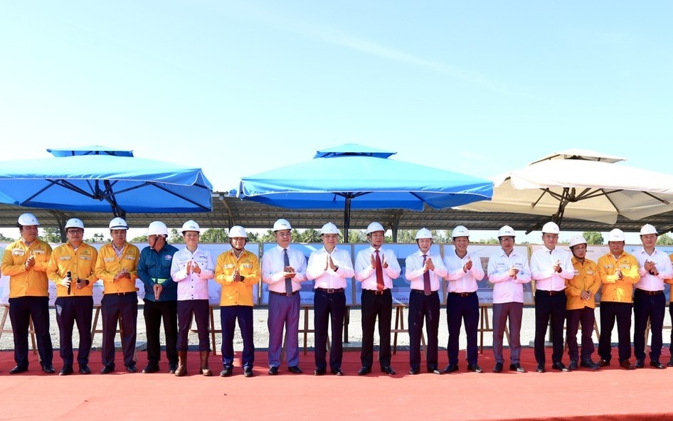 Đường ống dẫn khí Lô B – Ô Môn bám đường găng tiến độ, đồng bộ chuỗi dự án khí – điện Đường ống dẫn khí Lô B - Ô Môn bám đường găng tiến độ, đồng bộ chuỗi dự án khí - điện