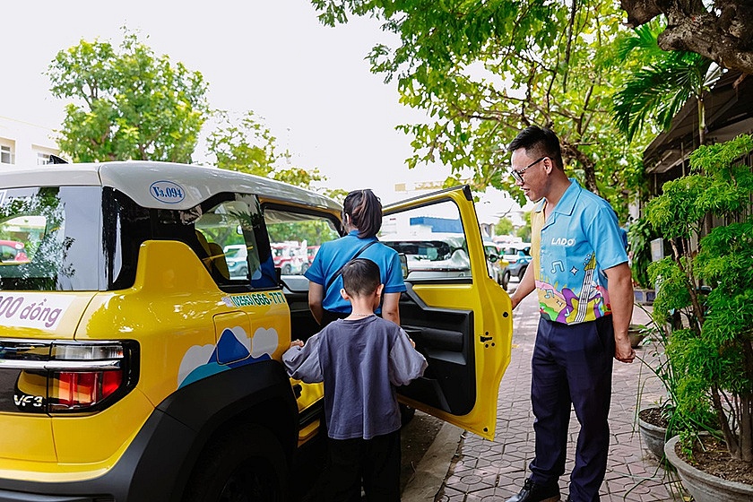 Lado Taxi và Xanh SM đưa VinFast VF 3 thành phương tiện du lịch đặc biệt tại Đà Lạt