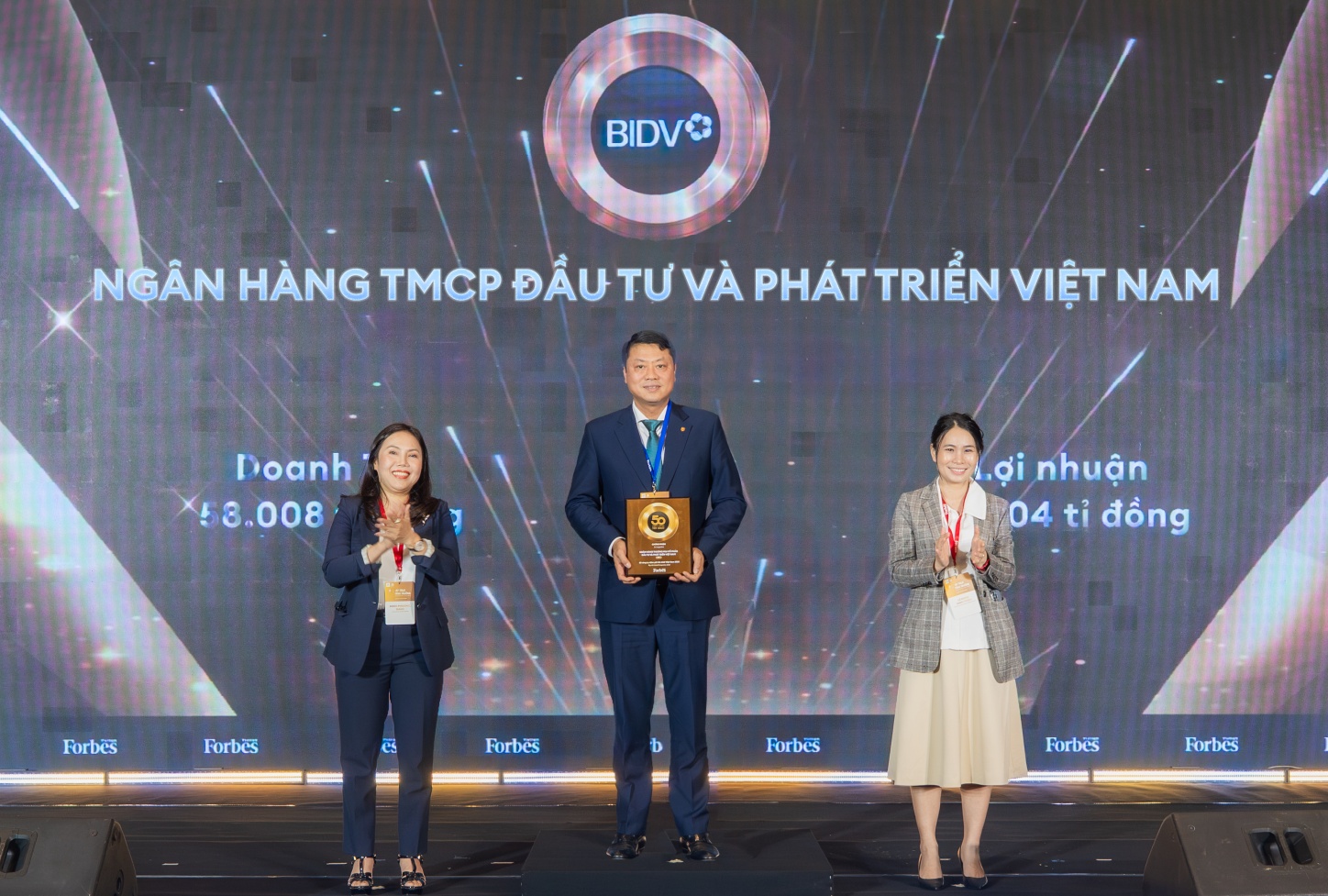 BIDV được vinh danh “Top 50 công ty niêm yết tốt nhất Việt Nam”