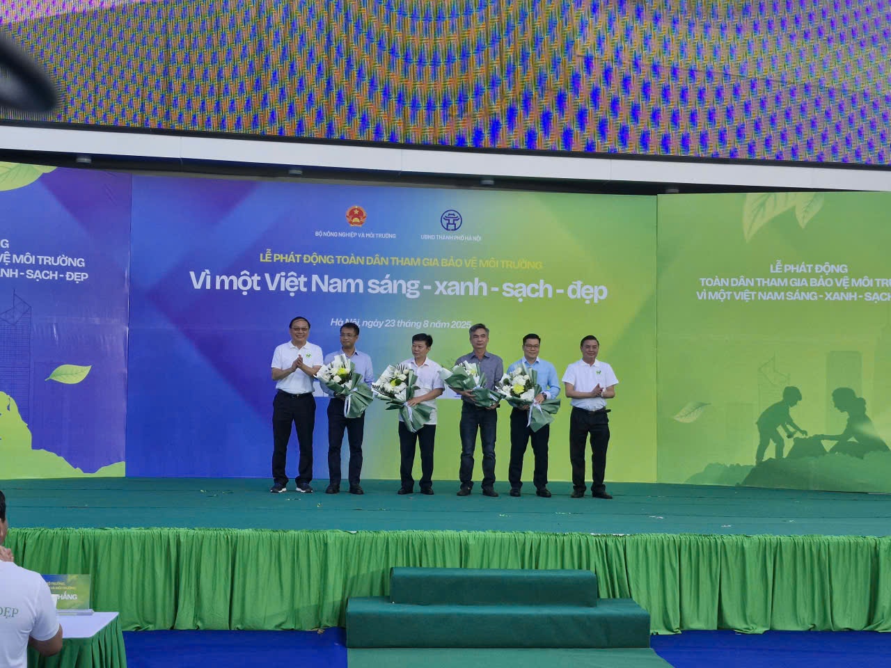 Phát động phong trào “Toàn dân tham gia bảo vệ môi trường vì một Việt Nam sáng - xanh - sạch - đẹp”