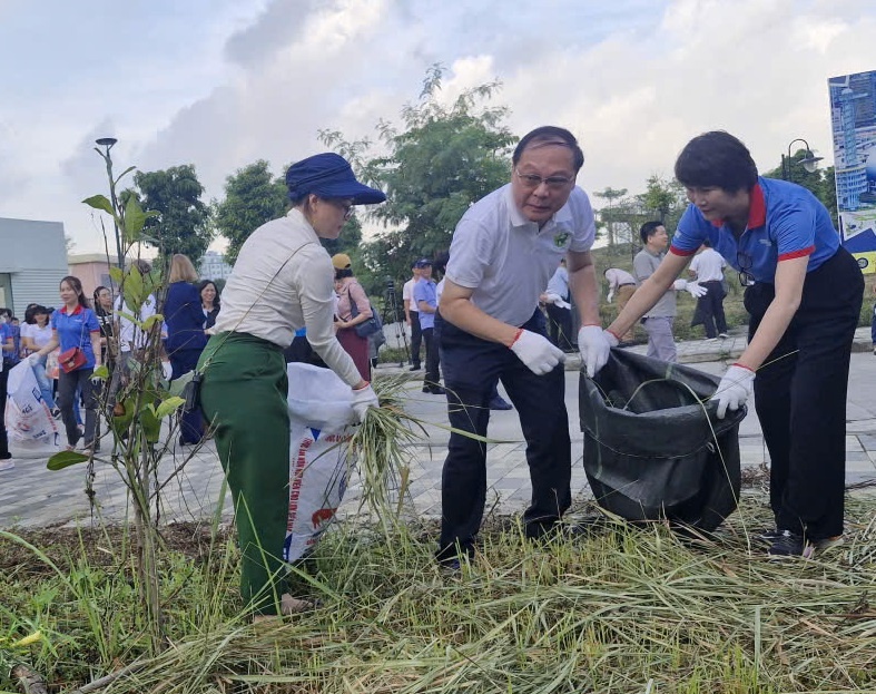 Phát động phong trào “Toàn dân tham gia bảo vệ môi trường vì một Việt Nam sáng - xanh - sạch - đẹp”