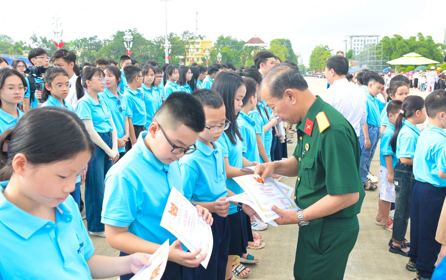 Đồng chí Phạm Quang Dũng - Ủy viên BTV, Chánh Văn phòng Đảng ủy, Chủ tịch Hội CCB Tập đoàn Đồng chí Phạm Quang Dũng - Ủy viên BTV, Chánh Văn phòng Đảng ủy, Chủ tịch Hội CCB Tập đoàn