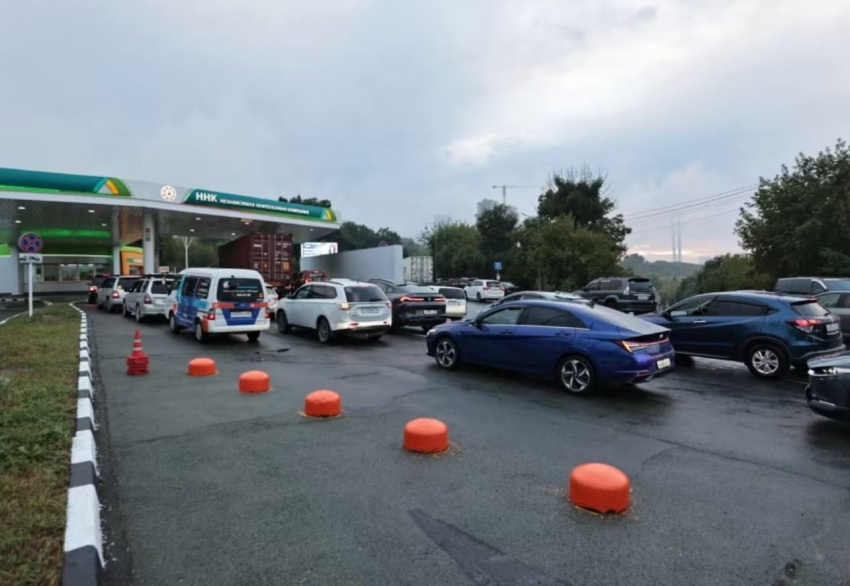 Nga thiếu xăng diện rộng sau loạt đòn UAV của Ukraine Nga thiếu xăng diện rộng sau loạt đòn UAV của Ukraine