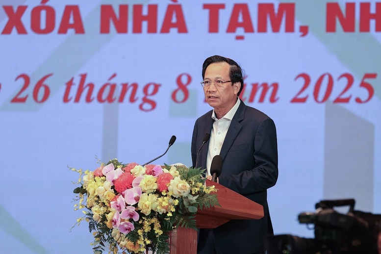 Petrovietnam nhận Bằng khen của Thủ tướng trong phong trào thi đua xóa nhà tạm, nhà dột nát Petrovietnam nhận Bằng khen của Thủ tướng trong phong trào thi đua xóa nhà tạm, nhà dột nát