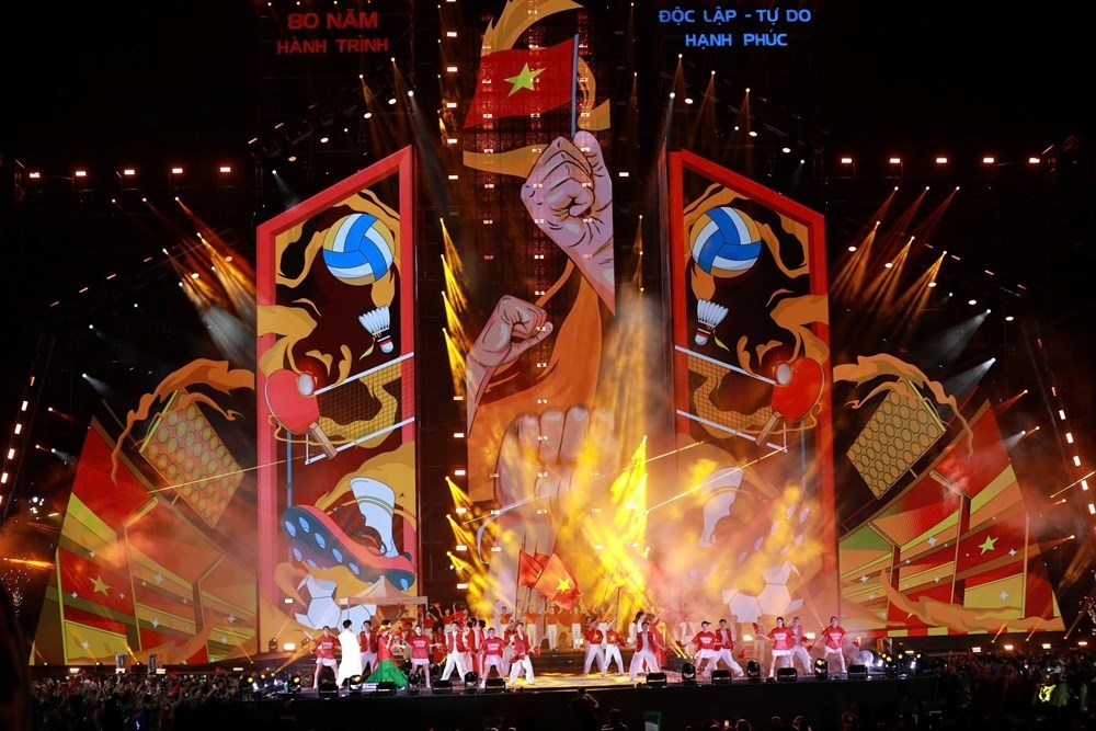 Concert “Việt Nam trong tôi” quyên góp 4,2 tỷ đồng ủng hộ đồng bào miền Trung