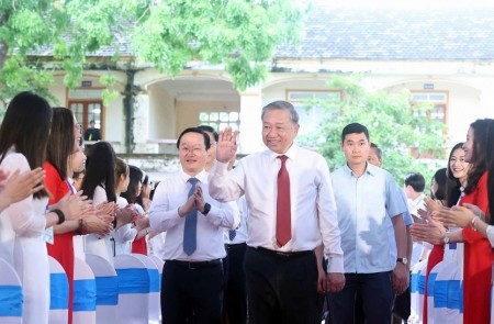 Toàn văn Nghị quyết của Bộ Chính trị về đột phá phát triển giáo dục và đào tạo