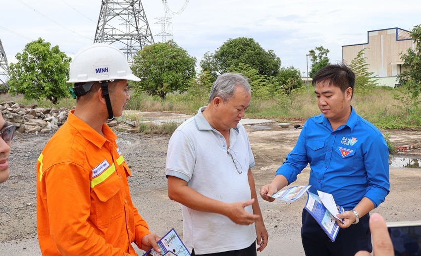 Tuổi trẻ EVNNPT chung sức bảo vệ hành lang an toàn lưới điện cao áp Tuổi trẻ EVNNPT chung sức bảo vệ hành lang an toàn lưới điện cao áp