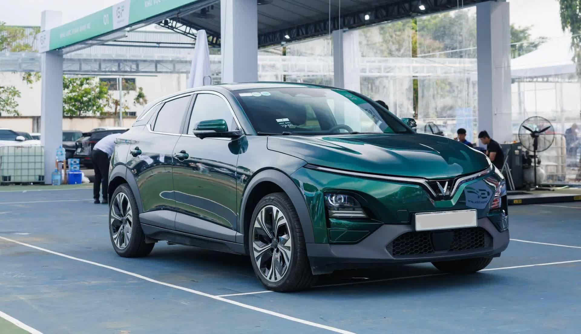 VinFast VF 6 - SUV gia đình chinh phục khách hàng bởi “có tất cả trong một” 1