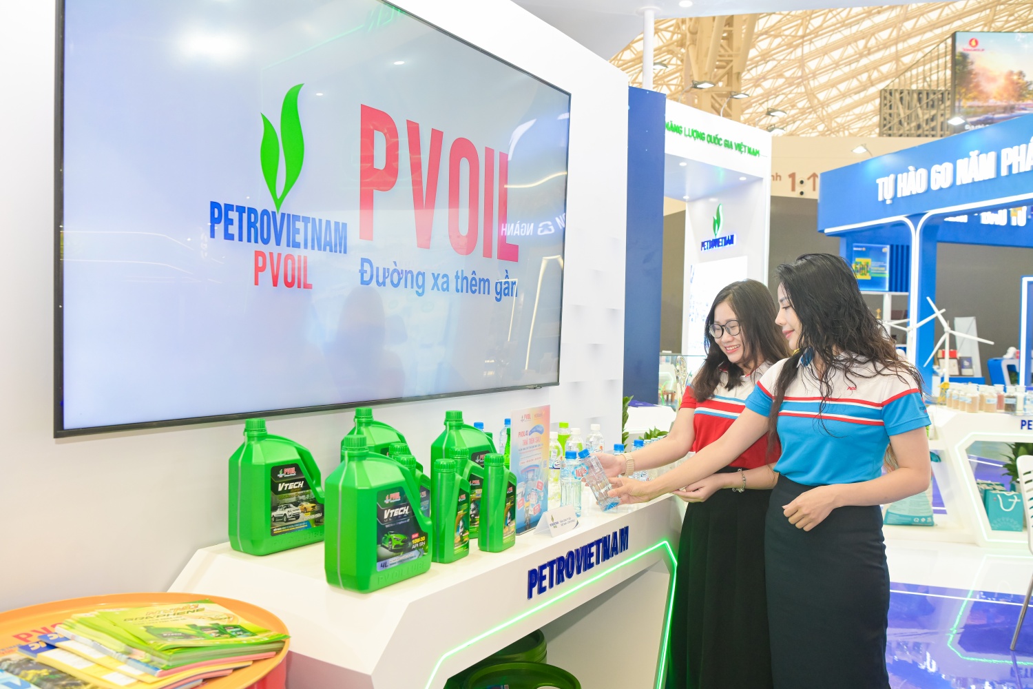 Chùm ảnh: Gian trưng bày ấn tượng của Petrovietnam tại Triển lãm thành tựu đất nước 2025