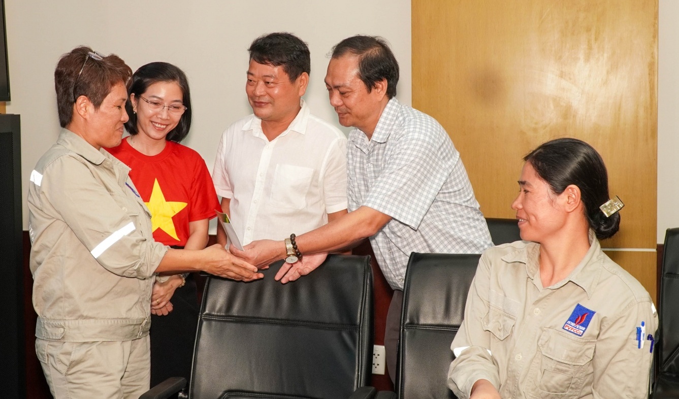 Công đoàn Phú Mỹ tiếp thêm nghị lực cho người lao động vượt khó