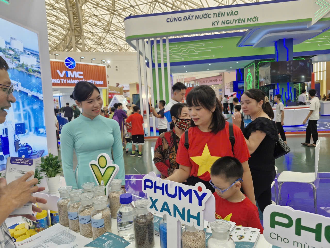 Petrovietnam tại Triển lãm Thành tựu đất nước: Niềm tự hào Hành trình 