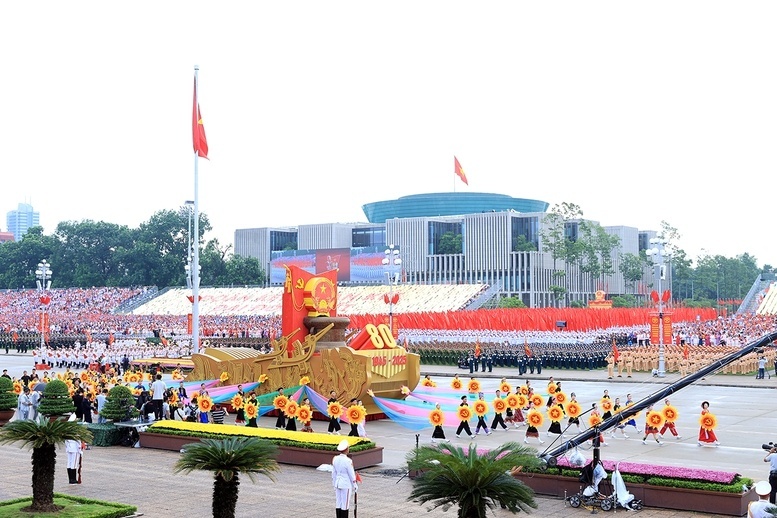 Lễ Tổng duyệt chương trình diễu binh, diễu hành kỷ niệm 80 năm Quốc khánh 2/9 TỔNG THUẬT: Lễ Tổng duyệt chương trình diễu binh, diễu hành kỷ niệm 80 năm Quốc khánh 2/9