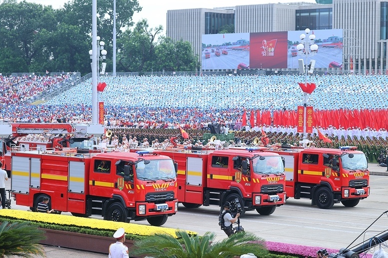 Lễ Tổng duyệt chương trình diễu binh, diễu hành kỷ niệm 80 năm Quốc khánh 2/9 TỔNG THUẬT: Lễ Tổng duyệt chương trình diễu binh, diễu hành kỷ niệm 80 năm Quốc khánh 2/9