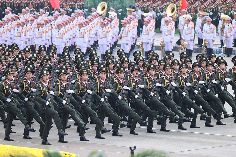 Lễ Tổng duyệt chương trình diễu binh, diễu hành kỷ niệm 80 năm Quốc khánh 2/9 TỔNG THUẬT: Lễ Tổng duyệt chương trình diễu binh, diễu hành kỷ niệm 80 năm Quốc khánh 2/9