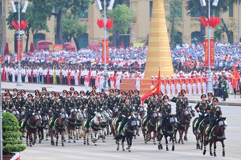 Lễ Tổng duyệt chương trình diễu binh, diễu hành kỷ niệm 80 năm Quốc khánh 2/9 TỔNG THUẬT: Lễ Tổng duyệt chương trình diễu binh, diễu hành kỷ niệm 80 năm Quốc khánh 2/9