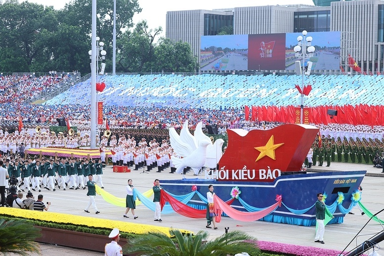 Lễ Tổng duyệt chương trình diễu binh, diễu hành kỷ niệm 80 năm Quốc khánh 2/9 TỔNG THUẬT: Lễ Tổng duyệt chương trình diễu binh, diễu hành kỷ niệm 80 năm Quốc khánh 2/9