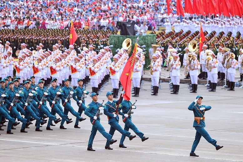 Lễ Tổng duyệt chương trình diễu binh, diễu hành kỷ niệm 80 năm Quốc khánh 2/9 TỔNG THUẬT: Lễ Tổng duyệt chương trình diễu binh, diễu hành kỷ niệm 80 năm Quốc khánh 2/9