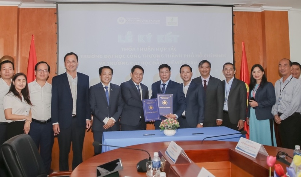 Trường Đại học Dầu khí Việt Nam và Trường Đại học Công Thương TP HCM ký kết hợp tác chiến lược