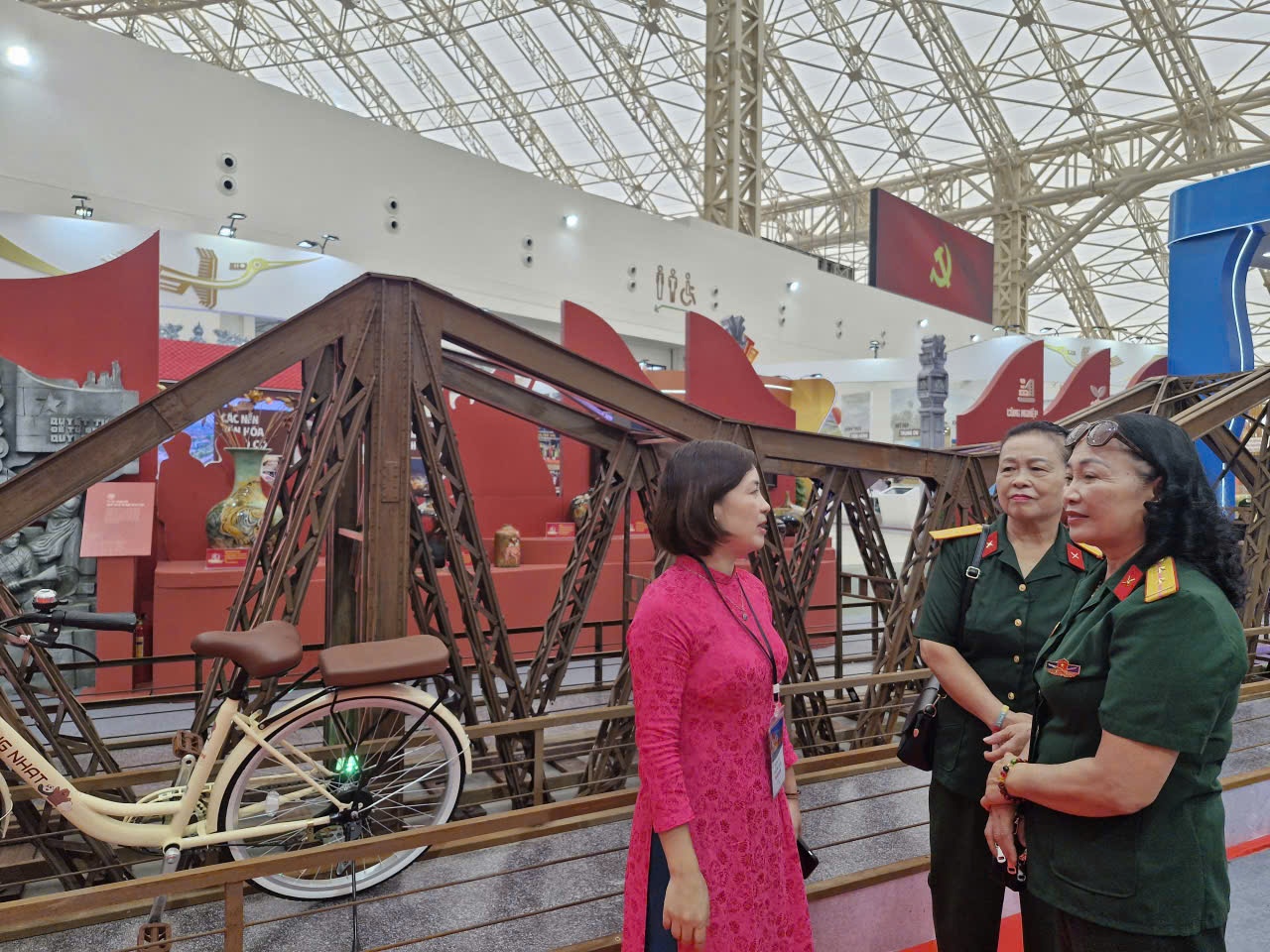 Triển lãm thành tựu đất nước: Hành trình từ ký ức hào hùng đến khát vọng phát triển