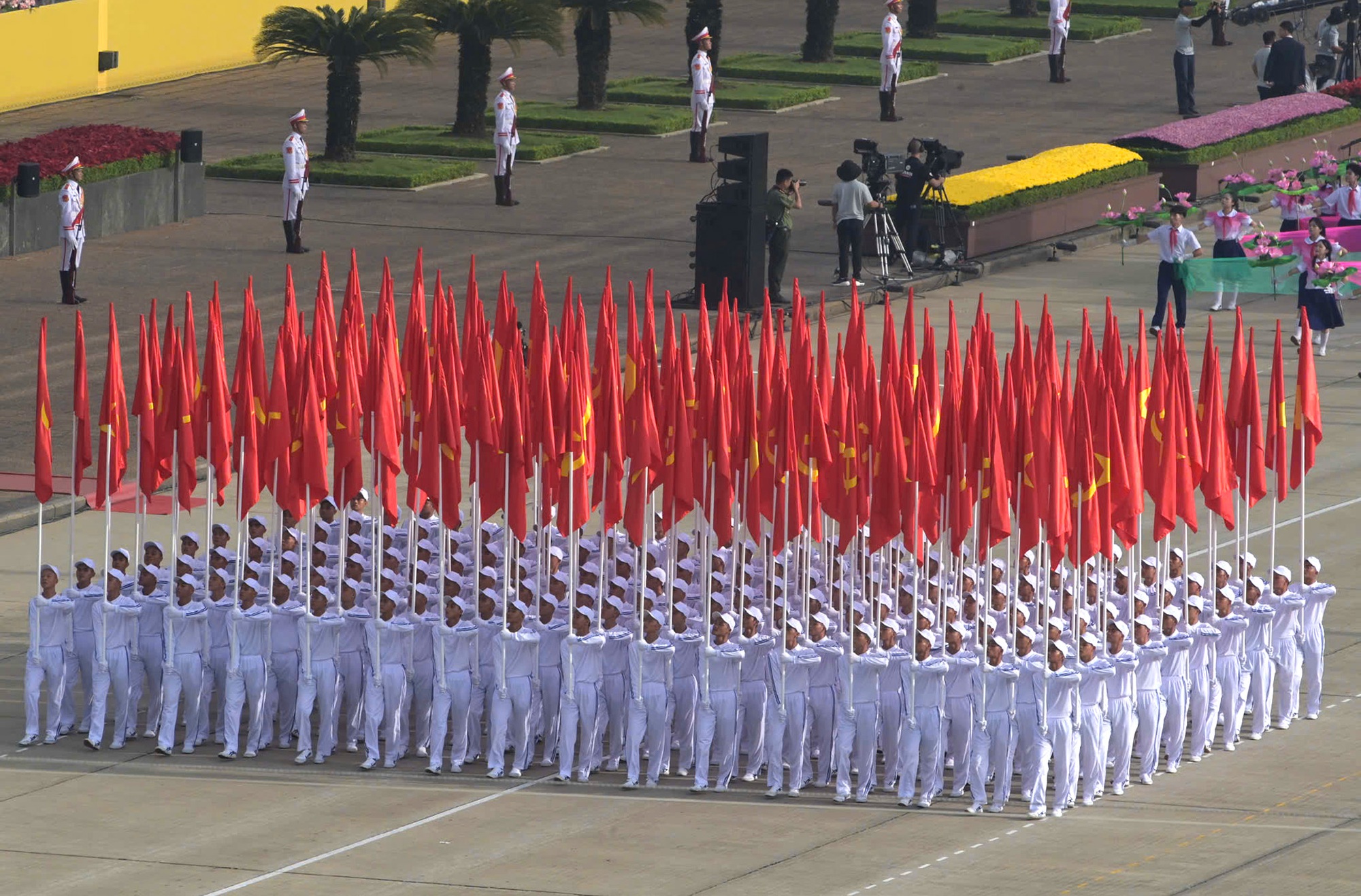 TỔNG THUẬT: Kỷ niệm trọng thể 80 năm Quốc khánh nước Cộng hòa XHCN Việt Nam- Ảnh 11.