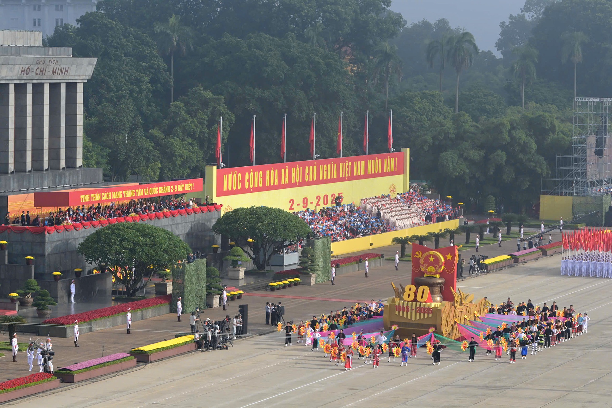 TỔNG THUẬT: Kỷ niệm trọng thể 80 năm Quốc khánh nước Cộng hòa XHCN Việt Nam- Ảnh 12.